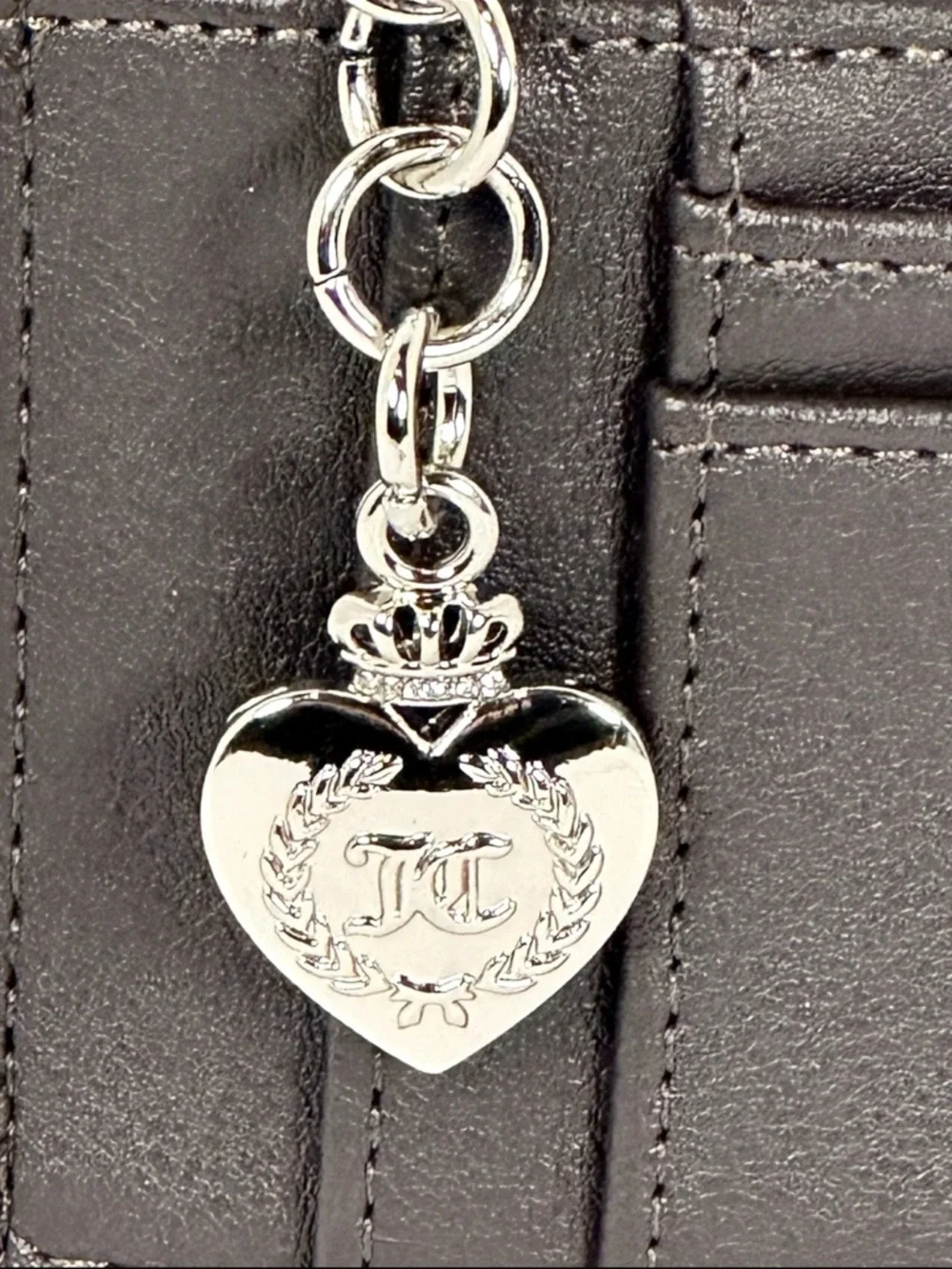 JUICY COUTURE GIRLIE ROYALTY Double Sided Trifold Wallet Love Potion Pink
